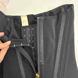 NWT Black Corset with Zipper and Hook Closure - Waist Trainer - Girdle Women’s